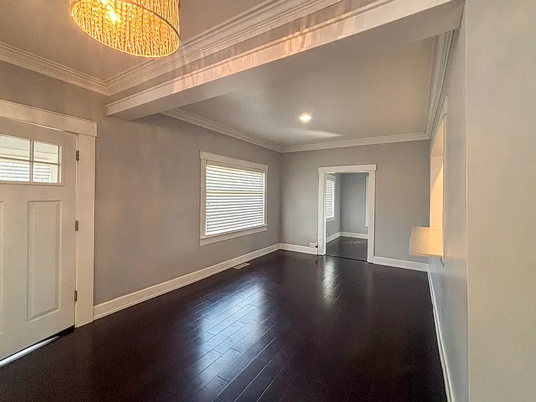 235 SE Lechner St — Photo 11