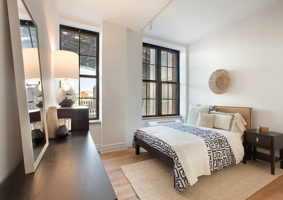 1st image of 25 Washington St APT 4I