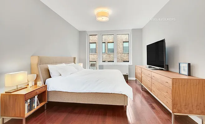 Sold by Engel & Völkers New York City | media 11