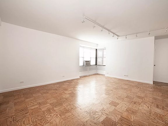 3rd image of 268 Broadway APT A405