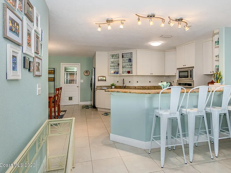 187 Jamaica Dr — Photo 7