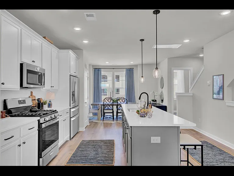 1043 Old Cypress Run — Photo 3