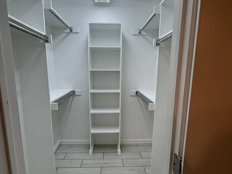 Shadow Ridge Apartments — Photo 8