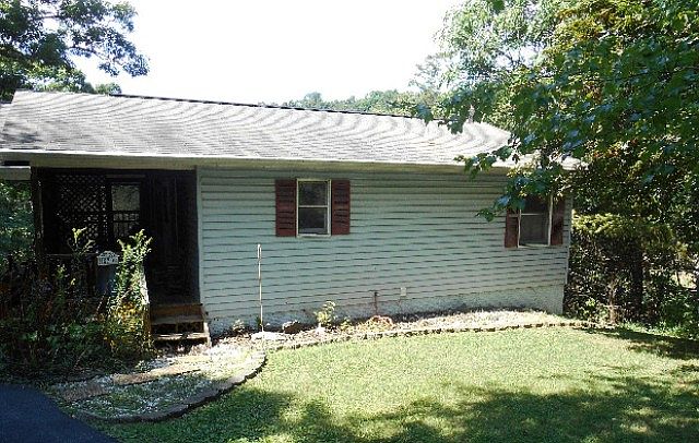 1st image of 830 King David Dr