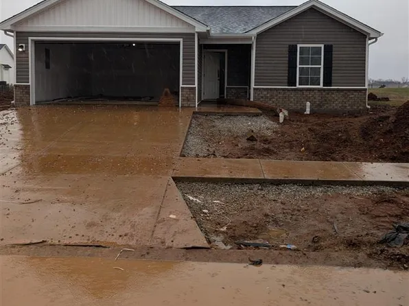 576 Pinehurst Dr, Vine Grove, KY 40175