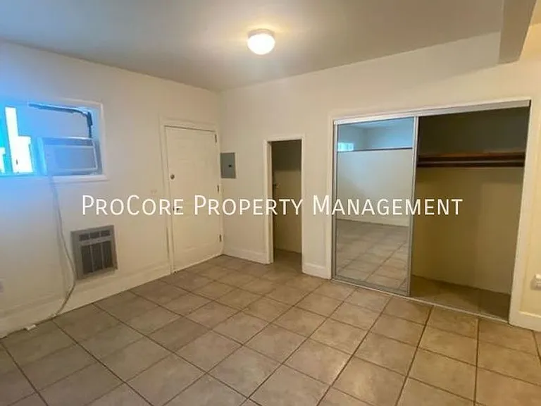 1207 W Washington St — Photo 51