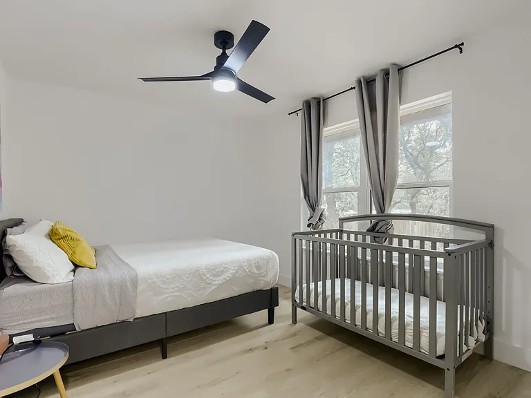 9403 Mystic Oaks Trl — Photo 16