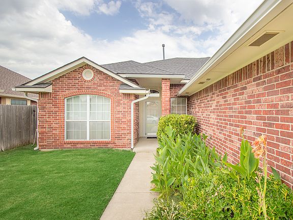2nd image of 541 SW 156th Ct
