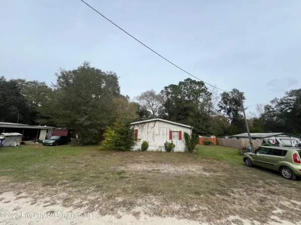 25405 Shangri Dr, Brooksville, FL 34601