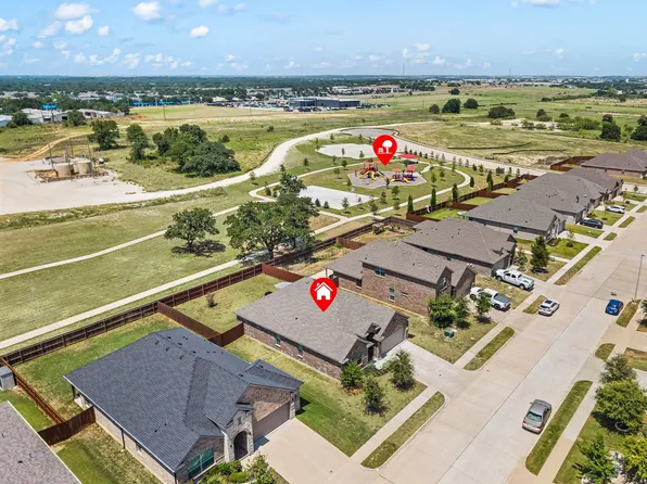 1540 Seabiscuit Dr, Granbury, TX 76049