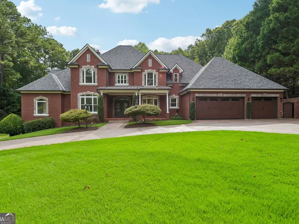 2431 Rabbit Farm Cir, Loganville, GA 30052