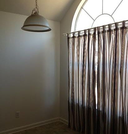 Breakfast Dining Area in Kitchen