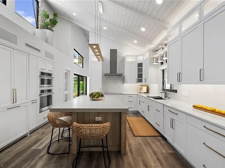 504 Tierra Mar Ln E #2 — Photo 8
