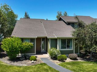 751 Sage Country Ct, Redmond, OR 97756