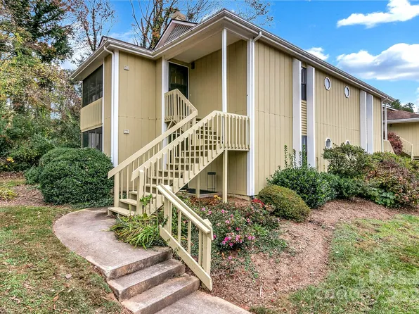 110 Heywood Rd APT 4B, Arden, NC 28704