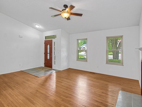 4th image of 193 Olde Mill Ln
