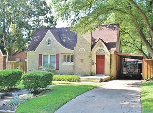 6910 Casa Loma Ave, Dallas, TX 75214