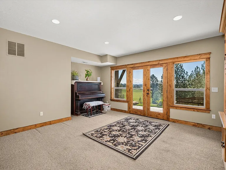 316 W Austin Rd — Photo 36
