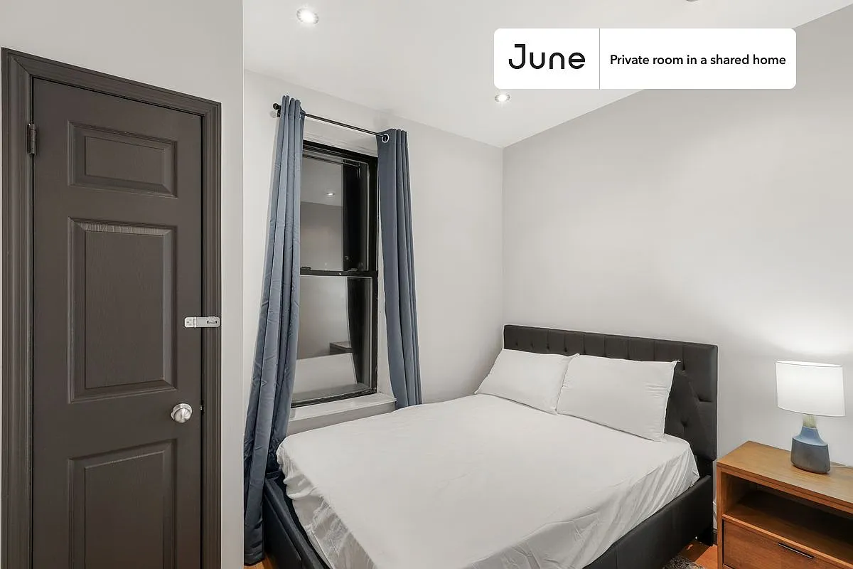 Full bedroom in 3 bed/1 bath home in Upper West Side #758 A — Photo 1