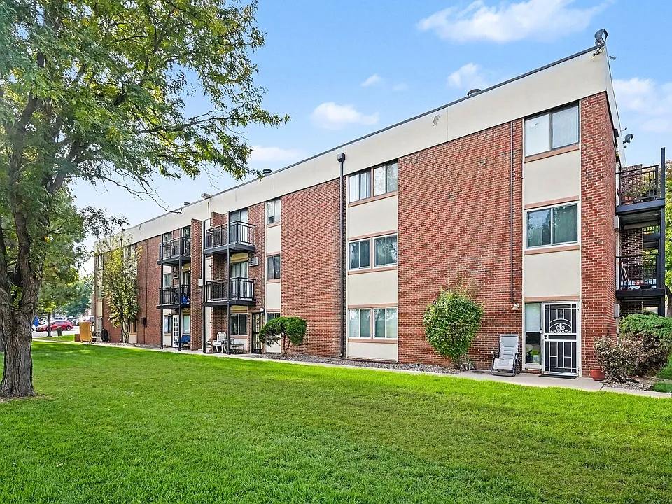 5995 W Hampden Ave #J24