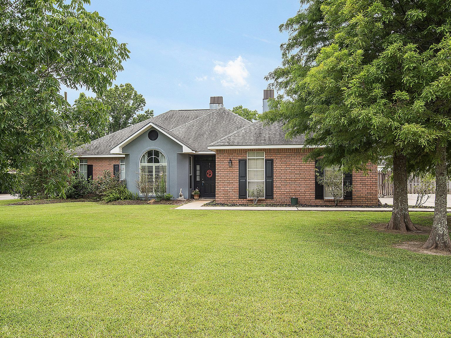 13403 Crawford Rd, Gonzales, LA 70737 Zillow