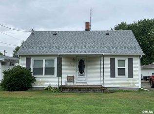 752 W Walnut St, Canton, IL 61520