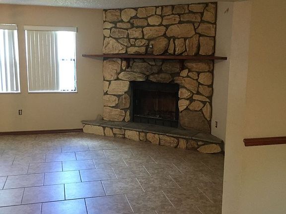 2nd image of 2835 Orchid Ln