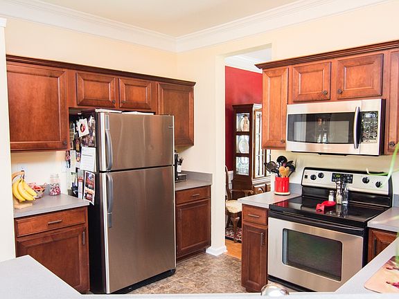 4th image of 12415 Oakton Hunt Dr