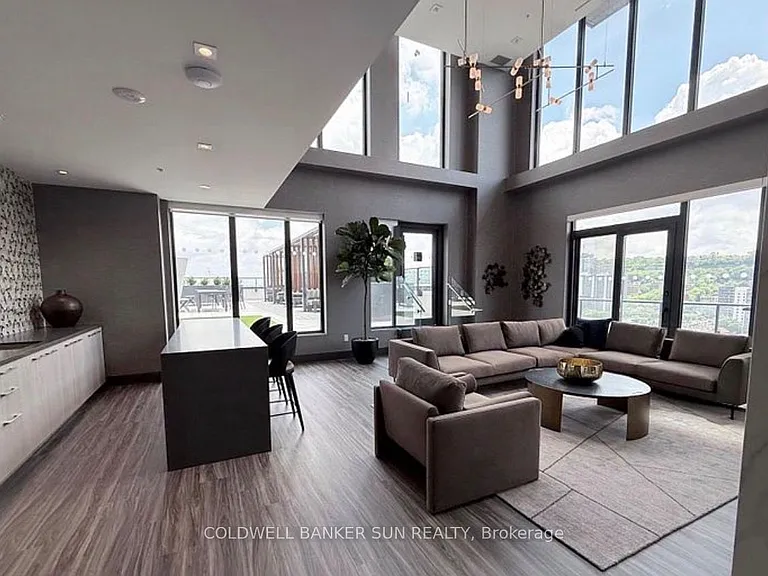 75 James St S #2502 — Photo 22