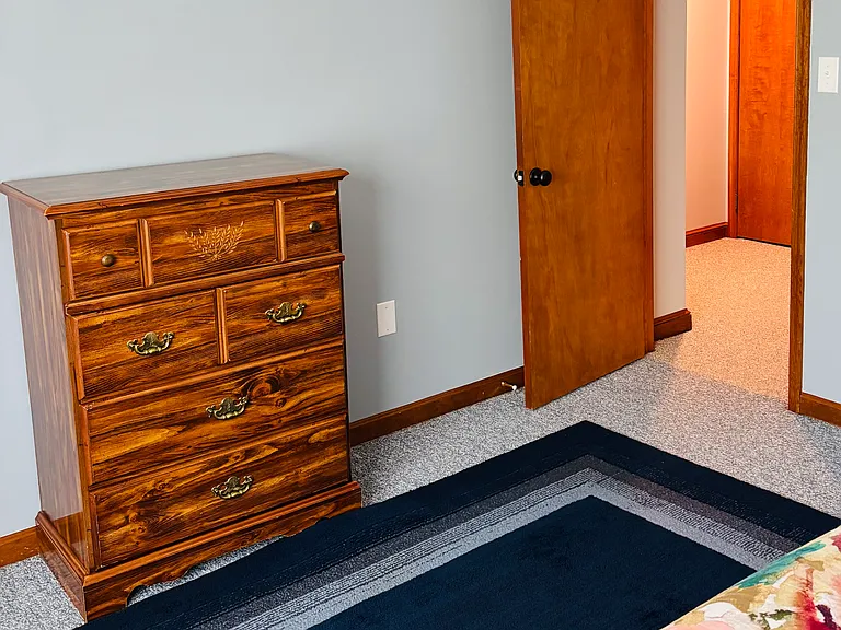 1341 Robinhood Ln — Photo 16