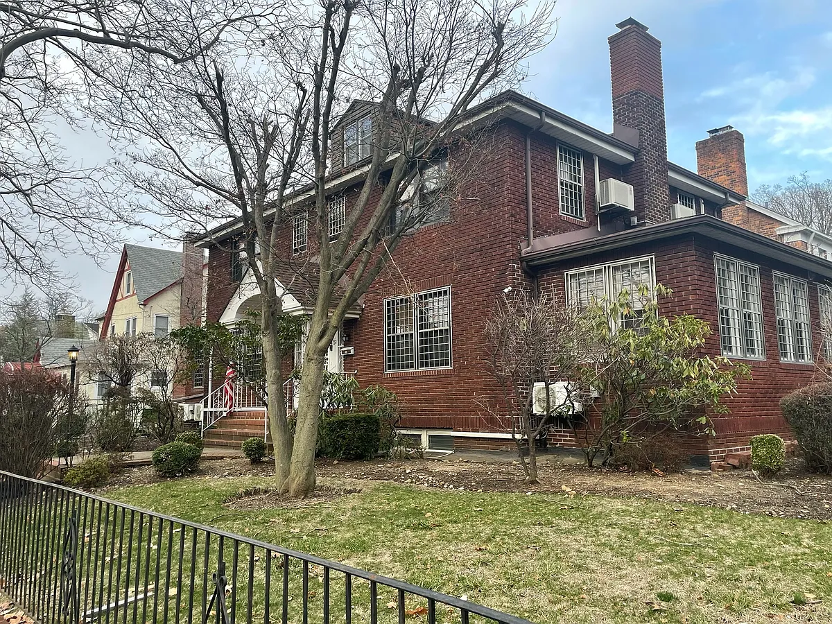 Building Photo - 47-51 161st St