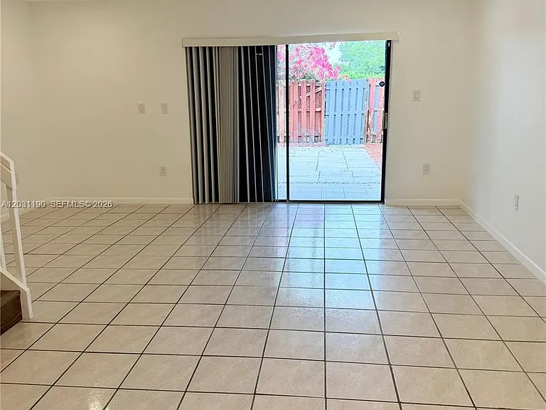 10609 NW 8th St — Photo 9