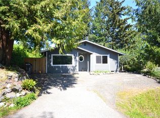 6570 NE Columbia St, Suquamish, WA 98392