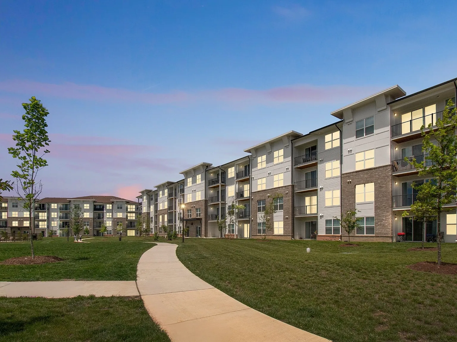 Fairmont at South Lake — Photo 3