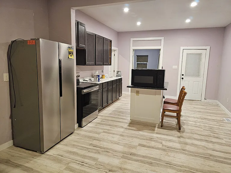 2025 W New York St — Photo 8