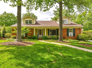 902 Dover Rd, Greensboro, NC 27408