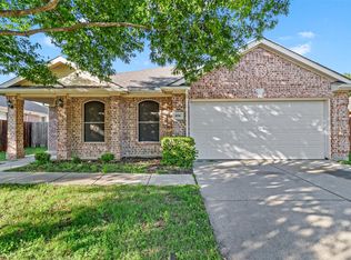 1056 Aviary, Aubrey, TX 76227