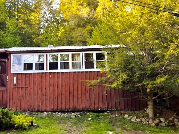 156 Minnow Brook Ln, Old Forge, NY 13420
