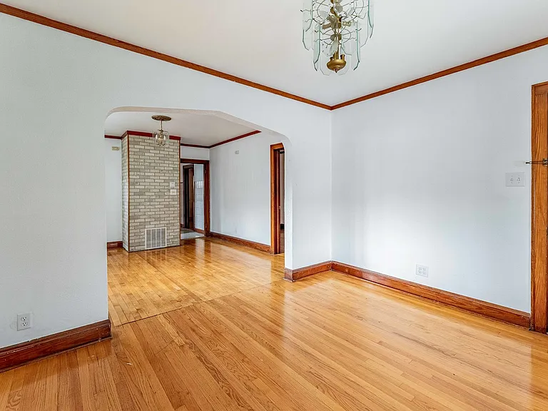 2101 W 51st St #1 — Photo 9