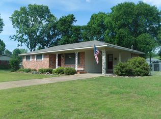 122 Roxie Dr, Florence, AL 35633