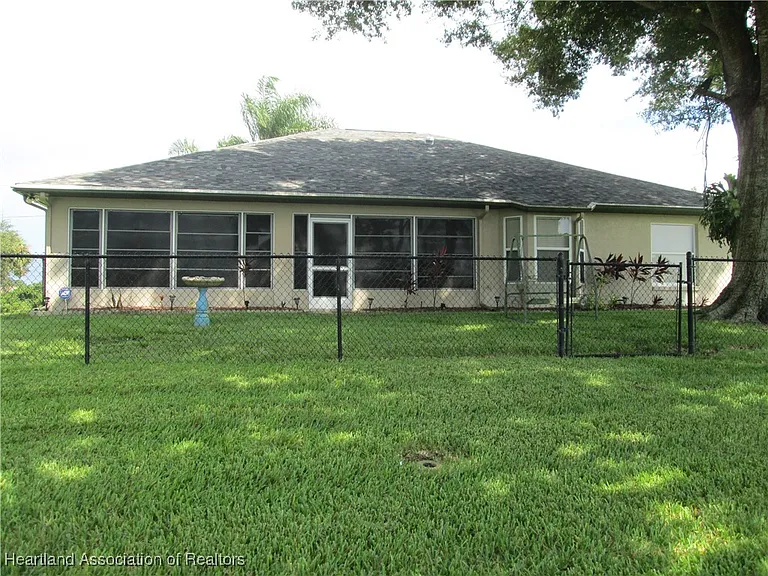 263 Bimini St NE — Photo 3