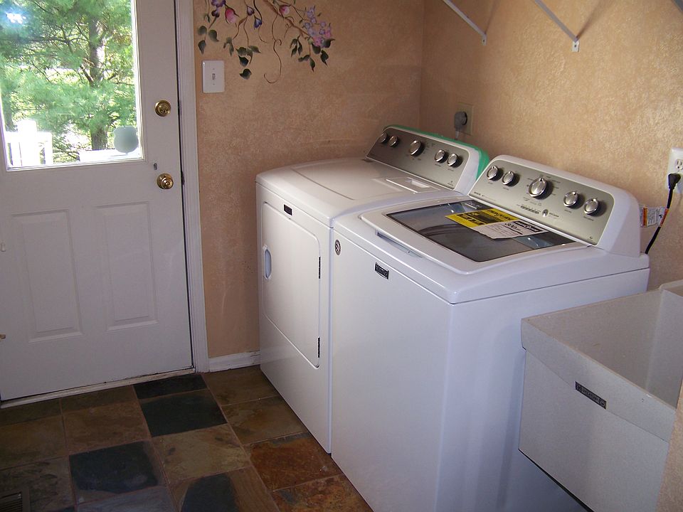 1st image of 1503 Judd Ct