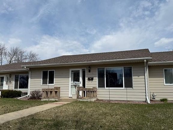 2nd image of 650 12th St