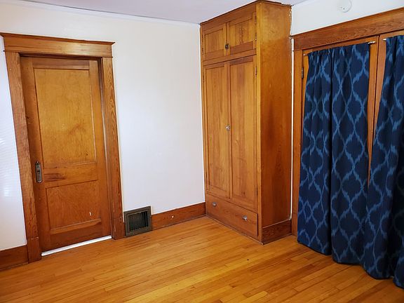 Bedroom #1, built in closet