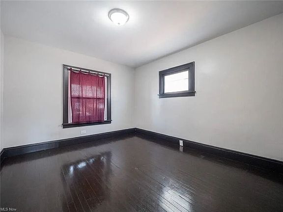 3rd image of 2179 W 106th St Floor 1