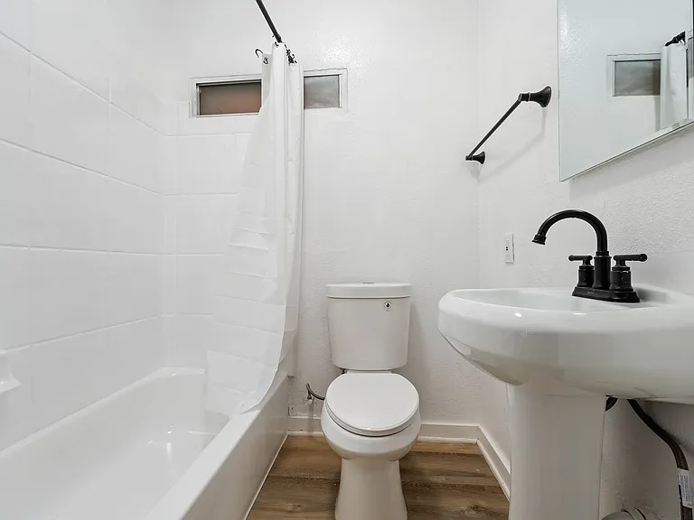 2622 Brighton Ave — Photo 8