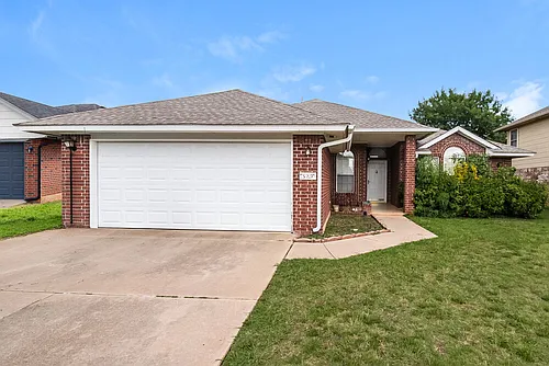 329 Ridge Bluff Dr Photo 1