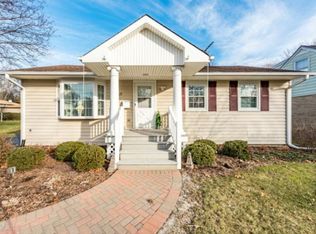 4811 Pershing Ave, Downers Grove, IL 60515