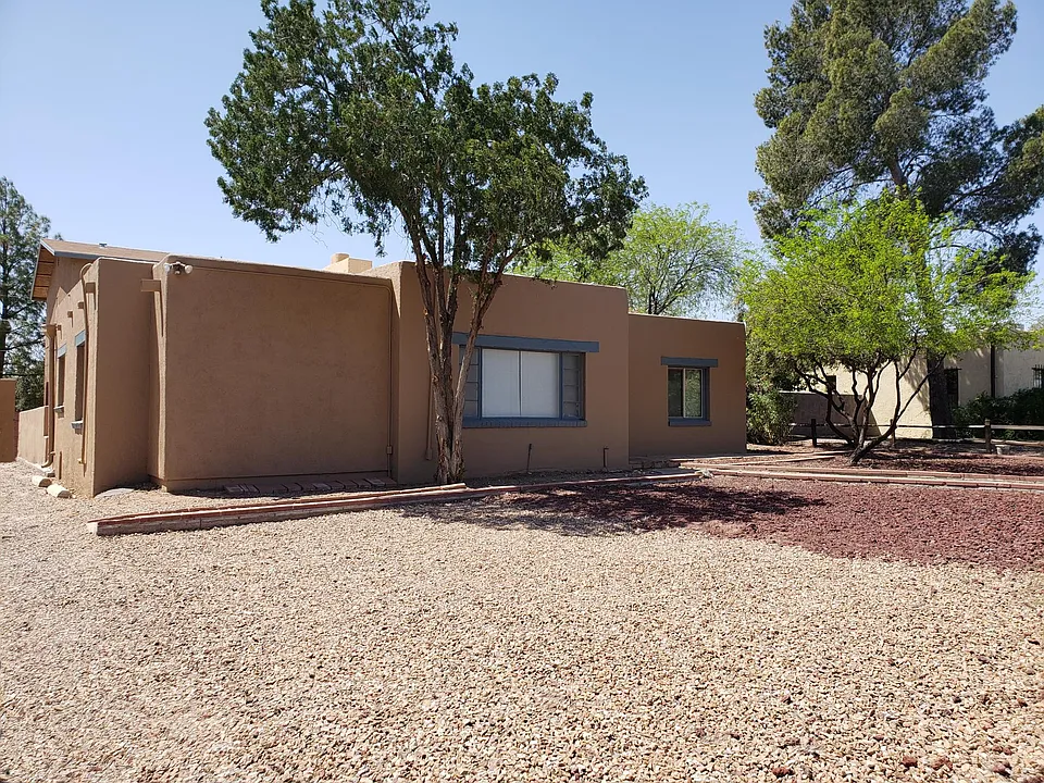 1144 E Edison St #1