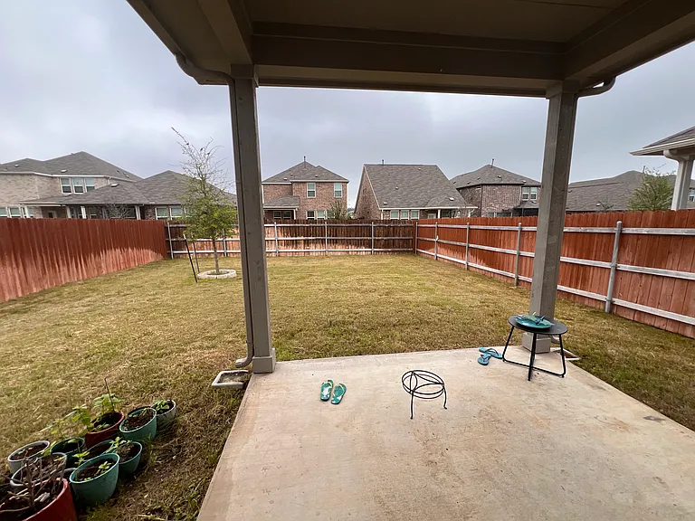 1610 Purple Martin Dr — Photo 39